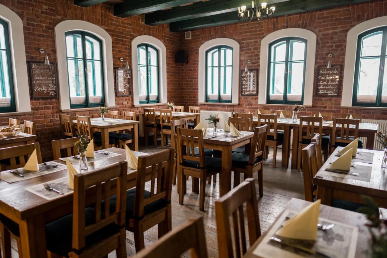 Na Kopecku Ad 1795 - Penzion S Restauraci A Wellness V Podkrkonosi Dvůr Králové nad Labem Bagian luar foto
